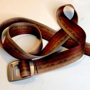 Croakies bottle opener webbing men’s 52” adjustable belt from recycled bottles